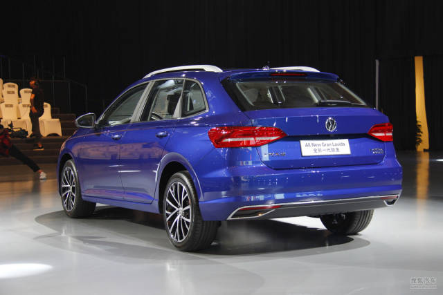 8月31日上市 大众新朗行更名新朗逸两厢