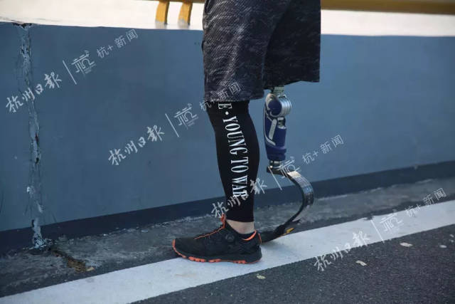 男子从6楼阳台摔下右腿截肢!来到杭州后,他的人生就此