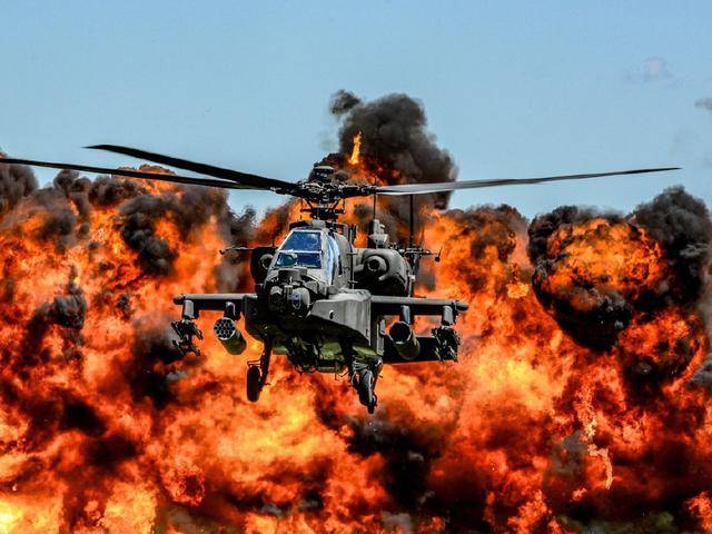 黑鹰坠落事件重演,美军一架直升机执行反恐任