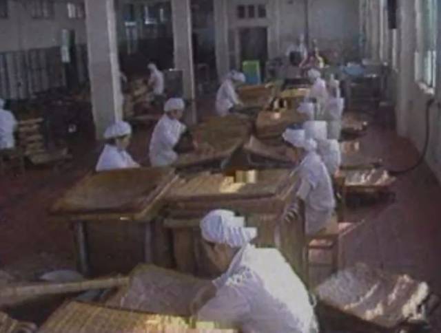 80年代的猪肉脯礼盒包装 记得这个的 都是老靖江