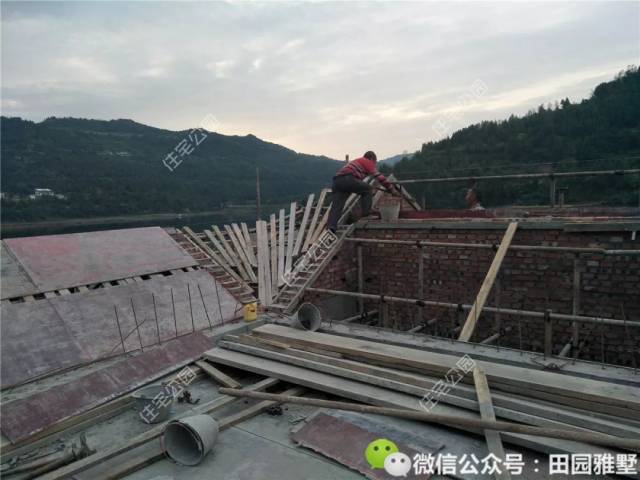 四川严先生盖农村别墅,42万交给专业施工队,能盖出一栋什么房子来? 四川严先生盖农村别墅,42万交给专业施工队,能盖出一栋什么房子来?