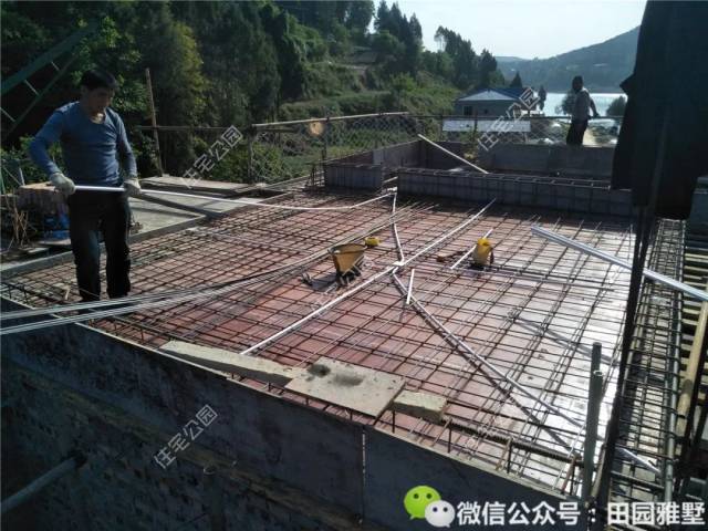 四川严先生盖农村别墅,42万交给专业施工队,能盖出一栋什么房子来? 四川严先生盖农村别墅,42万交给专业施工队,能盖出一栋什么房子来?