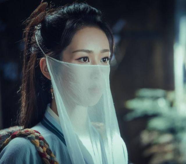 《香蜜沉沉烬如霜》中,羌活被灭灵箭重伤,成功洗白,剧情虐心