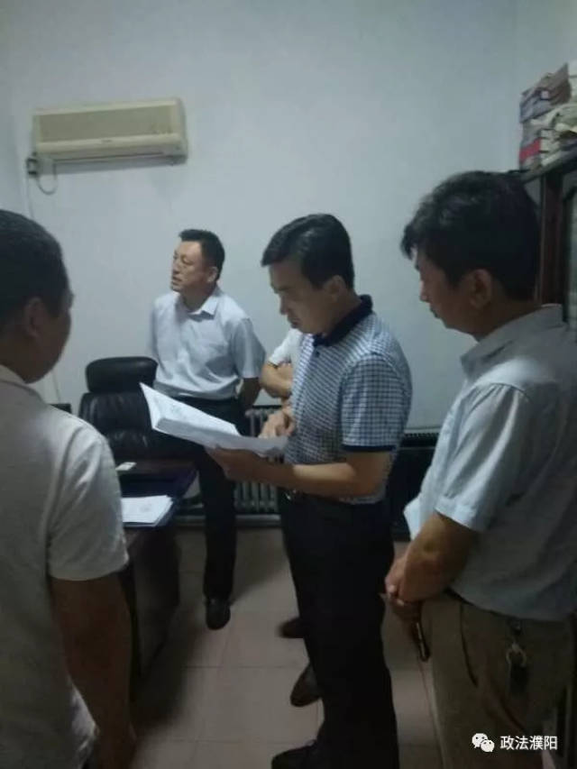濮阳市委政法委副调研员邵英普一行到濮阳县督导扫黑除恶工作