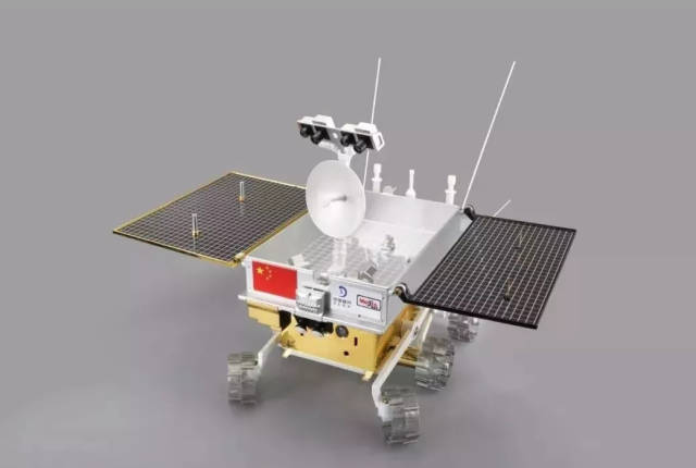 "嫦娥四号"月球车仿真模型,由凤岗制造!入手一台?
