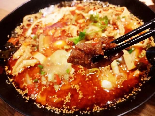 集赞打折,消费返现,这家冒菜太优秀了,汝城人都在这里吃冒菜,你还等