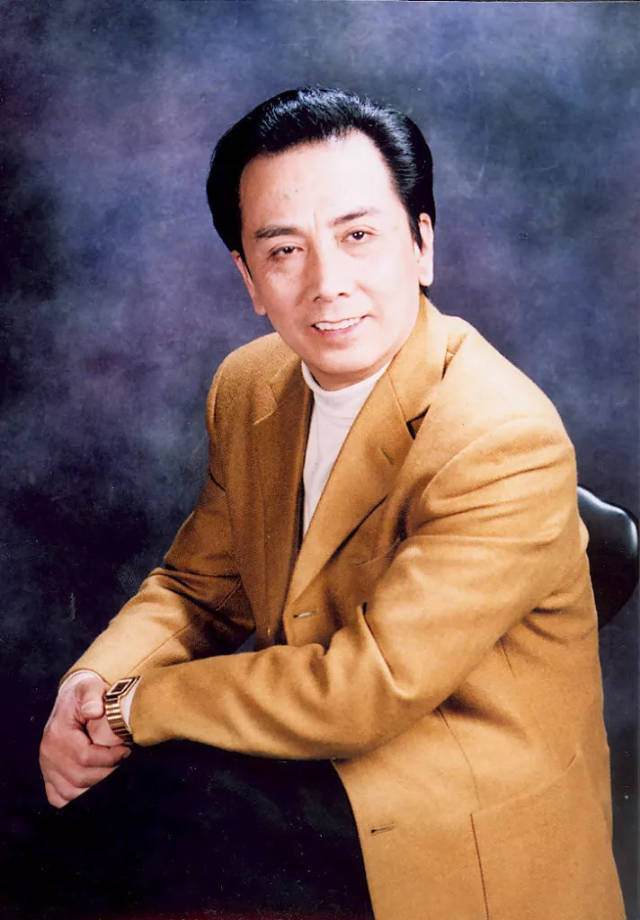3,滑稽小品:《老子和儿子》著名滑稽演员 陈韵芬,宋哲平 4,上海说唱