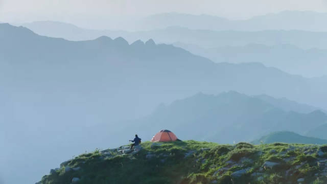 许巍新歌MV首发!《我的爱》让你今晚睡好一点