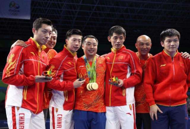 国内乒乓球高手很多,在国外基本上都是中国人拿冠军.