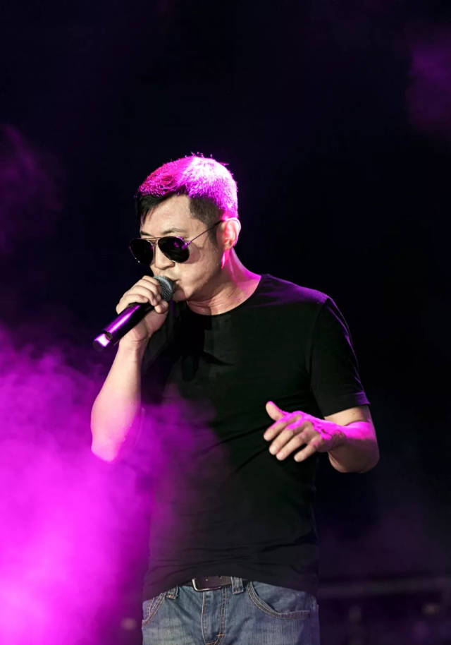 石磊4rock歌单 | 希望这十首歌能给你启发和安慰