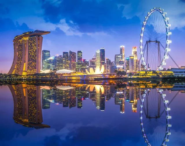 新加坡,一个多元文化的南洋岛国,全球最国际化的国家之一,也是许多人