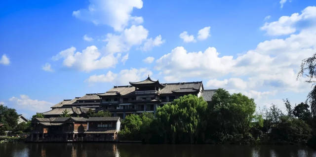 【周日69元自驾】宝山前野生动物园 压油沟/台儿庄古城夜游