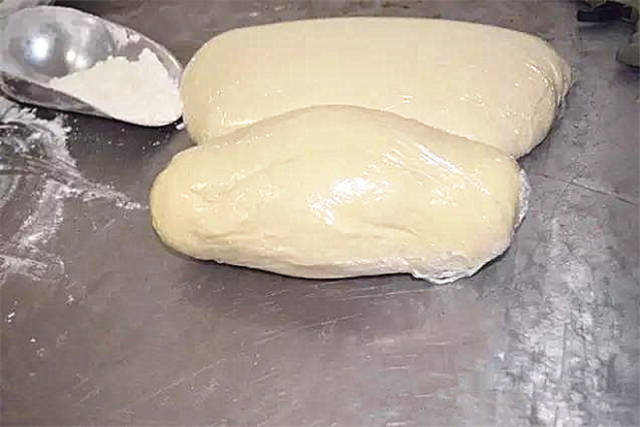 兰州牛肉拉面怎么样拉出来又细又长面是怎么和