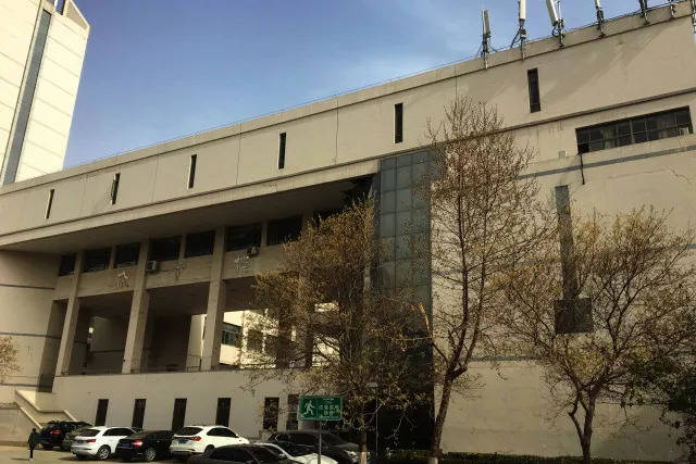 土木工程与力学学院 齐云楼405 数学与统计学院 齐云楼806 经济学院
