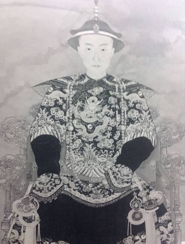 历史上真实的乾隆帝画像,看看到底有多帅气