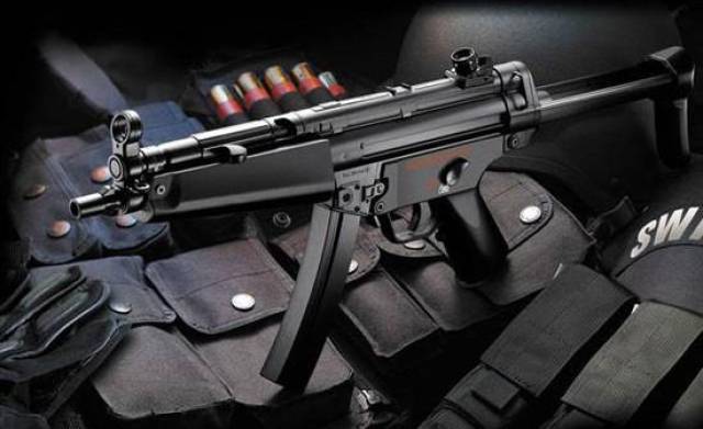 1.德国mp5冲锋枪