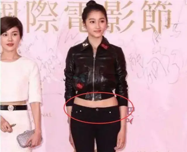明星最尴尬的"部位",陈赫的腿,她有"四个胸"?