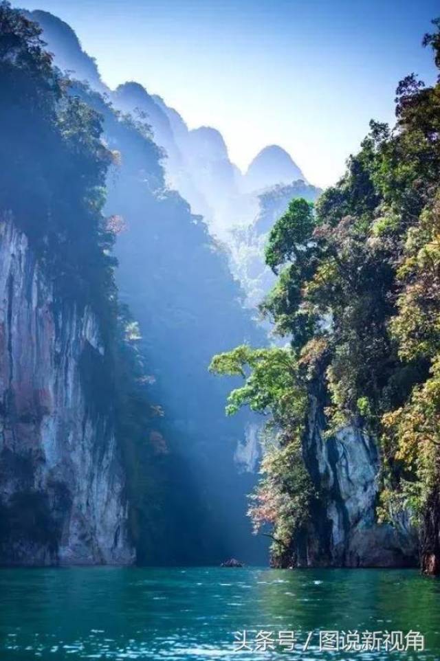 山水间的美景,看着像是电影中的仙境