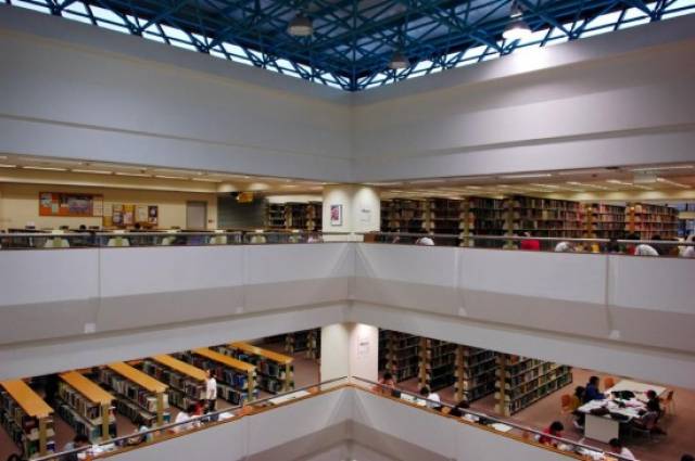 馆藏资源 截至2017年11月,香港大学图书馆系统由一个主馆,六个