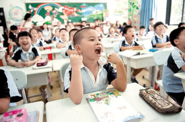 9月开始,小学生上课时间推迟至8点30,家长反对:压力不减反增?