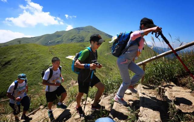 武功山自由行徒步攻略~如何快速到达武功山国际帐篷节营地·悦徒户外