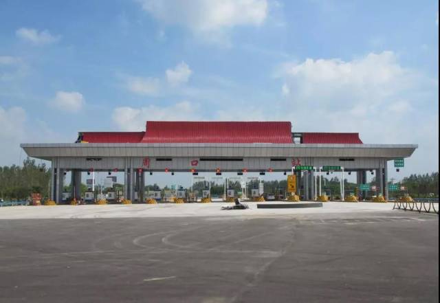 极具仿古特色的周口东站 大广高速公路周口东收费站,商周高速公路