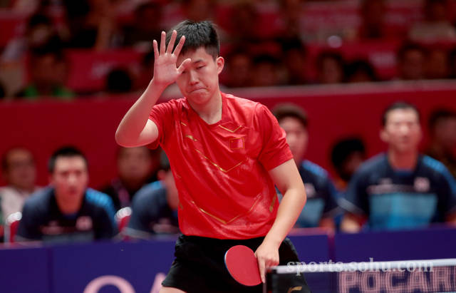 前方图:亚运会乒乓球男团决赛 王楚钦激情怒吼