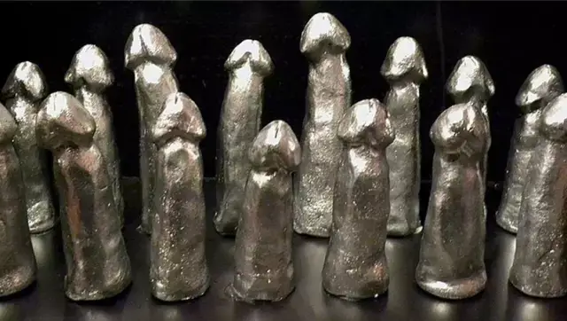 在冰岛,有一座"男性阴茎"博物馆.