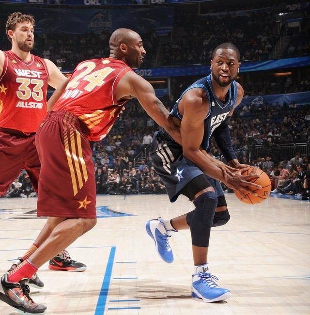 马努退役,看NBA众球星怎么评价?哪个球星的话