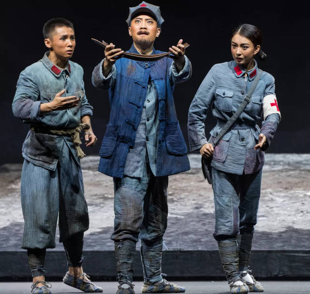 国家京剧院新创剧目《红军故事》(《半截皮带》《半条