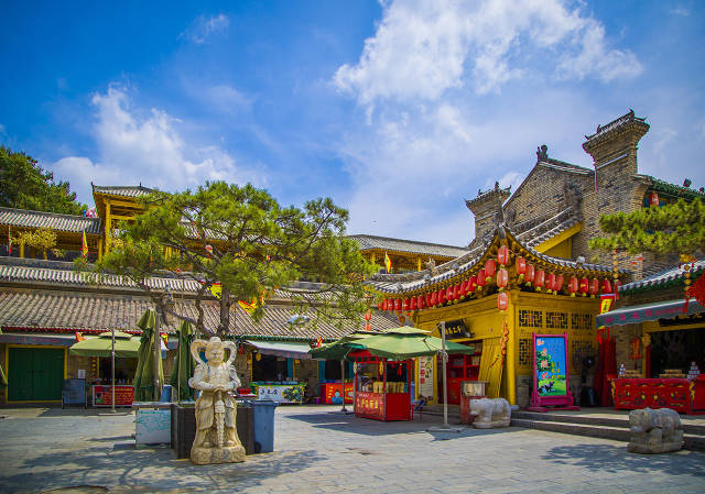陕州地坑院景区马嵬驿小吃一条街——百味巷是集秦,晋,豫三省名优