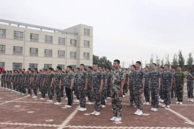 虎踞龙盘今胜往昔,书生刚毅气吞河山丨大庆左思学校2018-2019学年度第