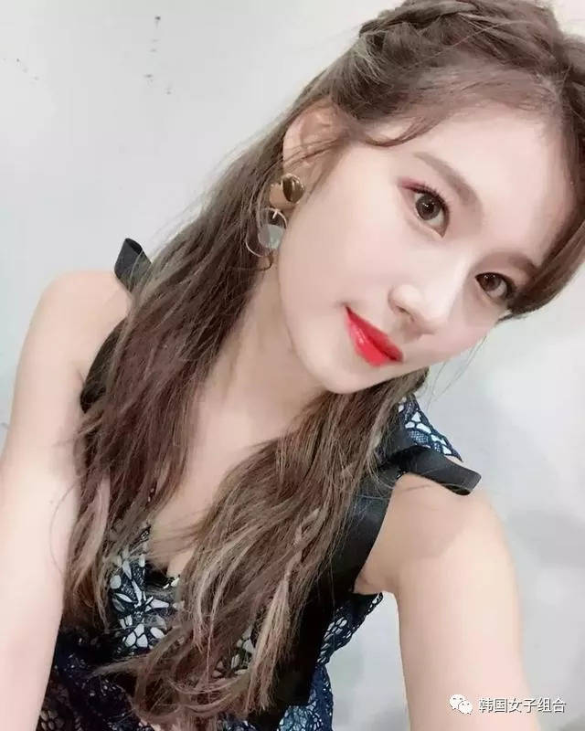 第十五名: twice   sana (339票