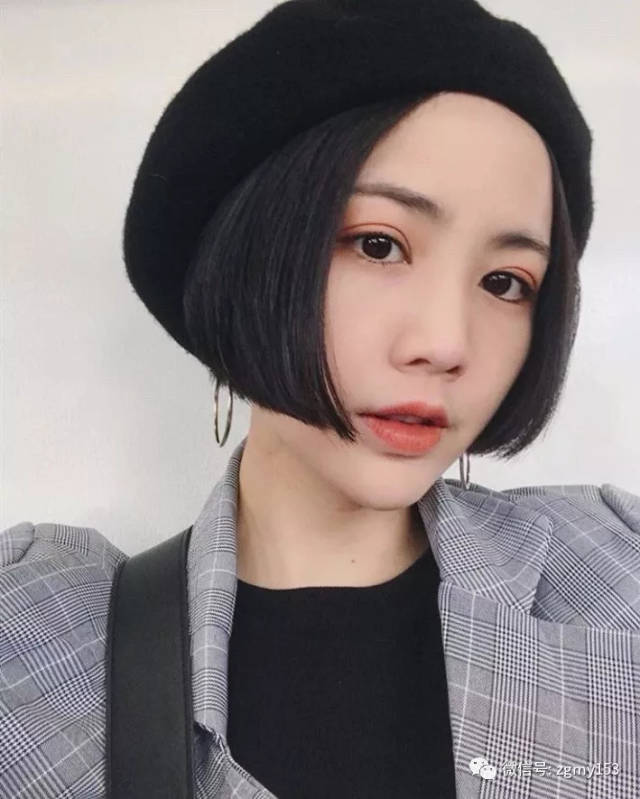 尤其是短发更是女孩们今年的时尚关键 短发最大的好处就是体现完美的