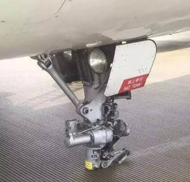 飞机迫降!机长、空姐、乘客、3D动画还原空中惊魂40分钟