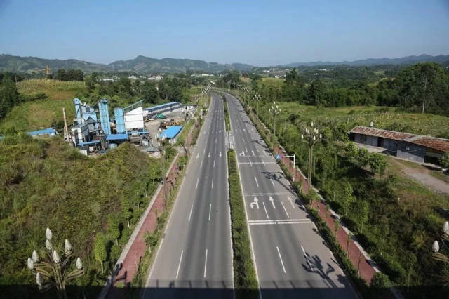 【巴适】纳黔高速公路再传喜讯,叙永江门到兴文石海仅