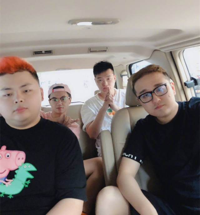 德云色龙珠最后直播,一招喊爹吸粉无数!网友:下三滥!