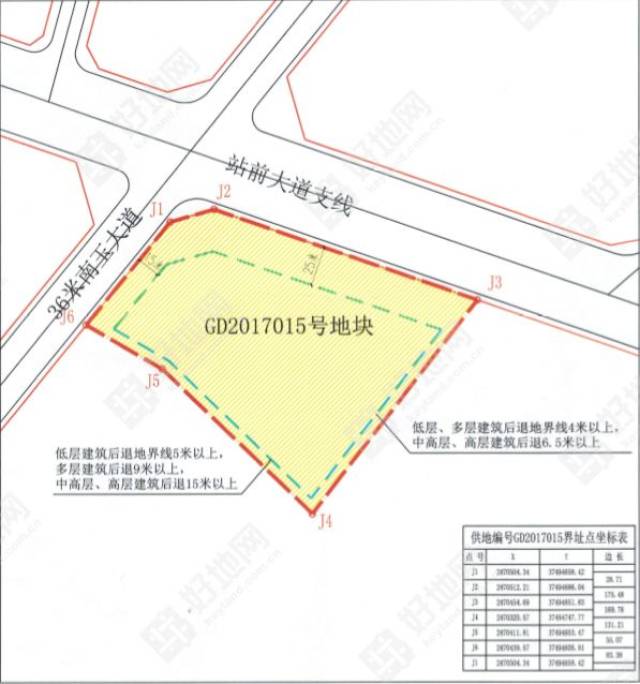 就在站前大道边,信宜