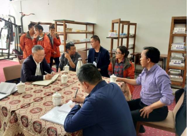 王纯丁一行赴四市(地)调研工会工作