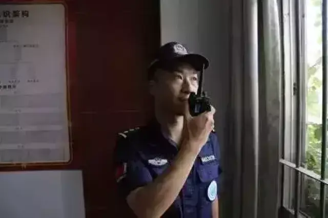 快看:这里警察换新式警服了!