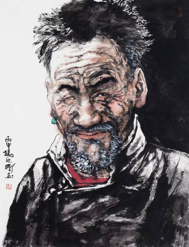 杨晓刚笔下的人物形象渲染细腻,描绘到位,而在衣饰纹理的笔墨处理上却