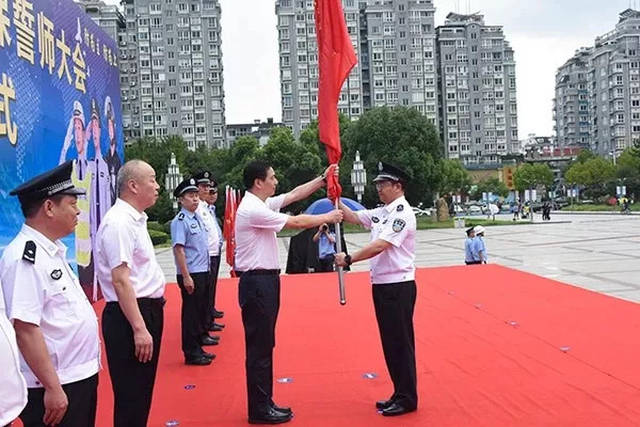 陈浩,市委常委,公安局长夏文星,市委副秘书长,政法委常务副书记章新泉