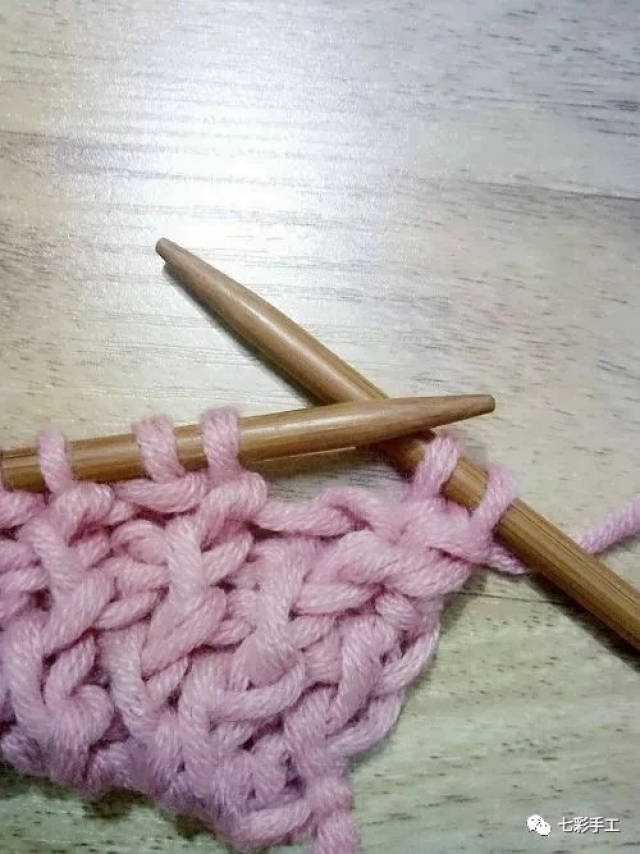 简单清新的水浪花围巾编织教程,步骤详细,赶紧试试吧