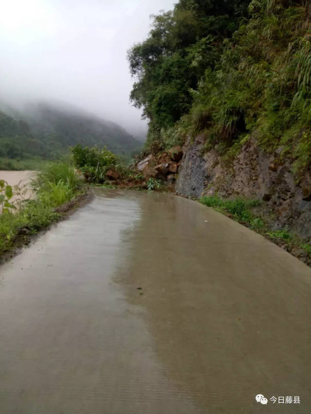 藤县大黎镇特大暴雨,24小时降雨量371毫米,抗洪救灾最