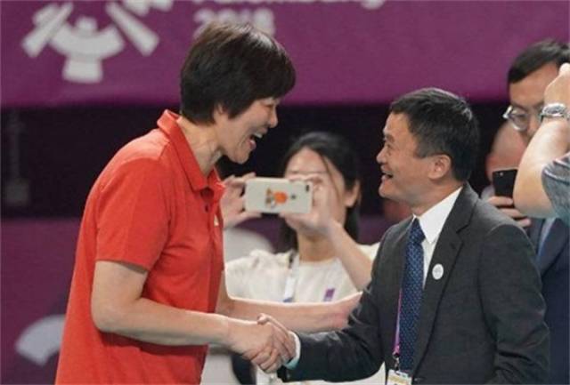 女排夺冠马云承诺重赏:购物车都给你们清空了