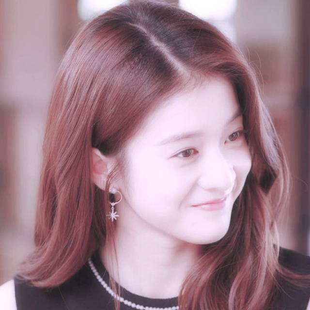 张雪迎新剧古装扮相太美,清新脱俗就如小仙女