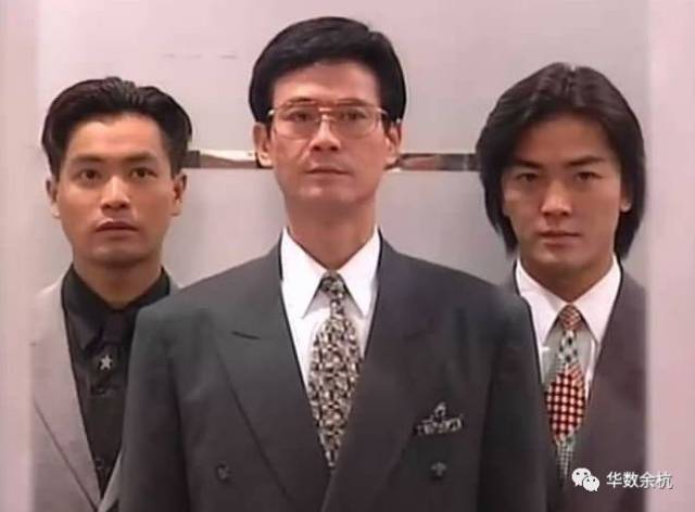 1994年,他跟郑少秋,郑伊健合作 《笑看风云》,饰演了大反派潘朗清