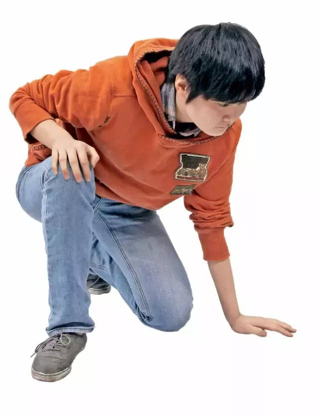 速写干货教程丨如何画蹲姿