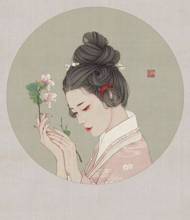 千景绘 千景绘工笔,她用线条 画出了中国古代女子极致之美 古色古