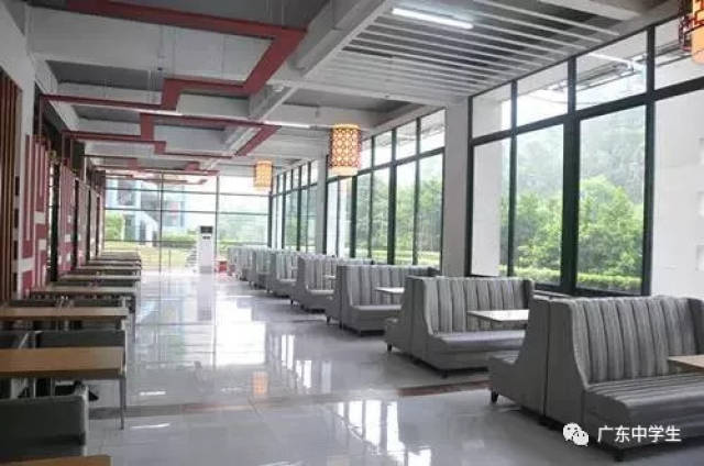 广东轻工业职业技术学院 广轻的食堂是广东省首家星级高校食堂,南海